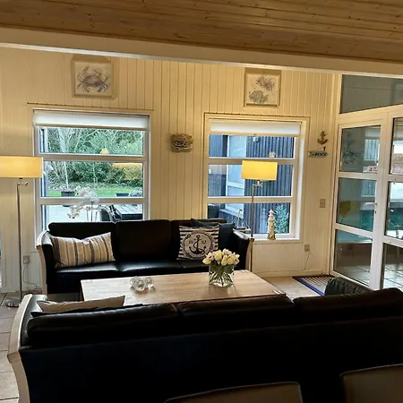 Binta - 800m From The Sea By Interhome * Bøtø By