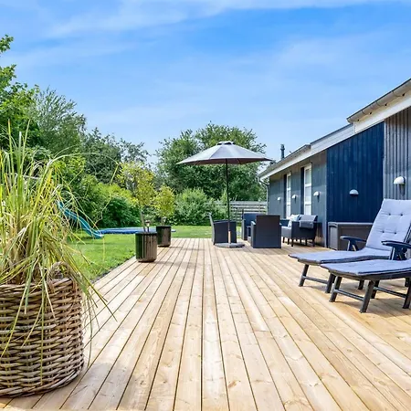 Binta - 800m From The Sea By Interhome