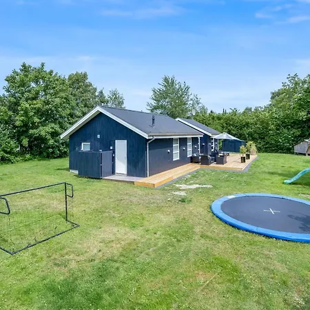 Binta - 800m From The Sea By Interhome 펜션 Bøtø By